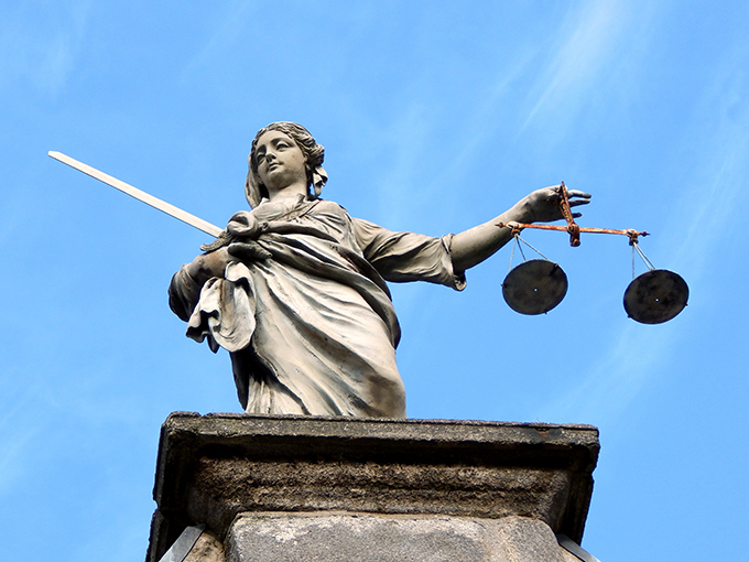 justice-626461 web[1]