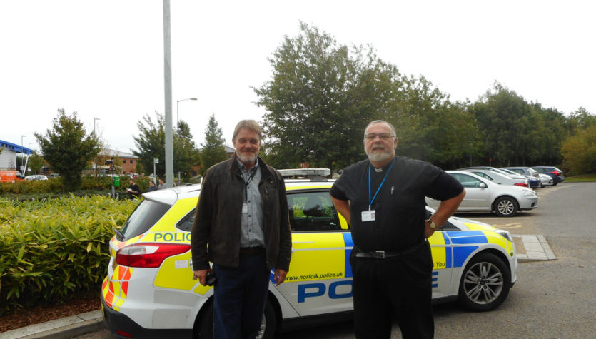 Christopher Wood (R) with Baptist colleague Daniel Pritchard (L)