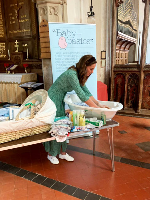 HRH Duchess of Cambridge at Baby Basics, Dersingham(2)