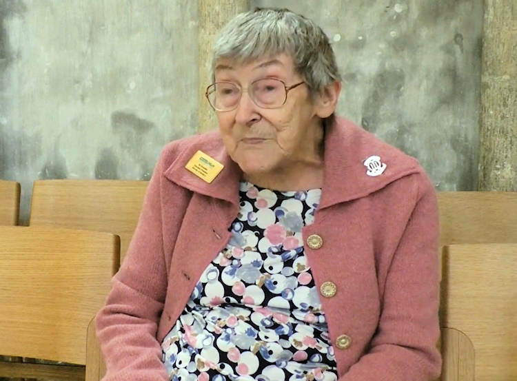 Val Ovenden