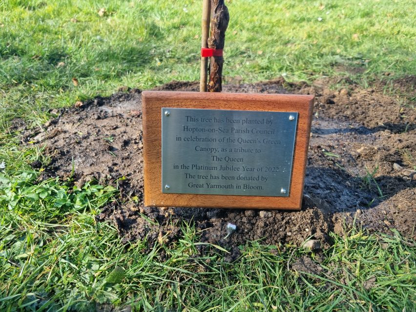 Plaque -