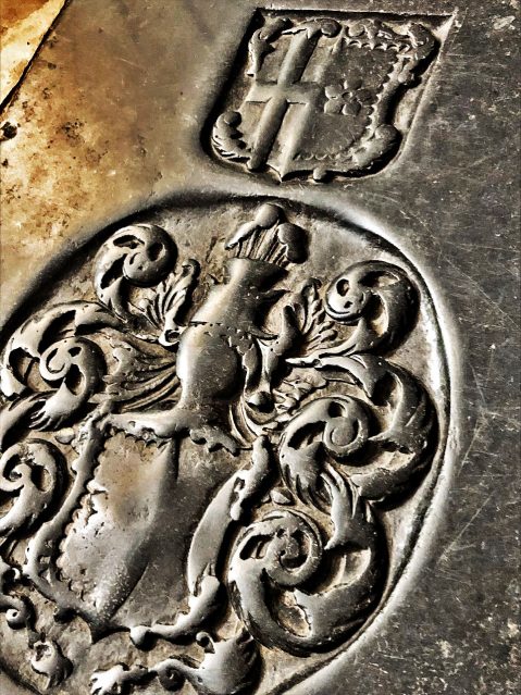 Textures and Contrasts of Light (2)