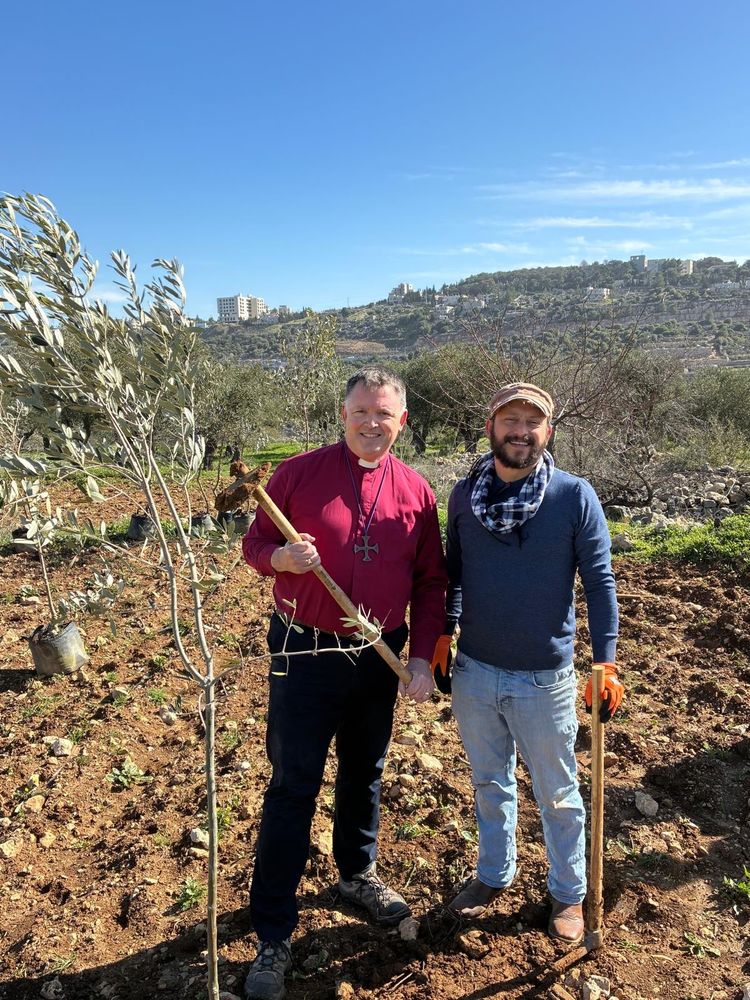 Bishop of Norwich visits Holy Land to support beleaguered Christians